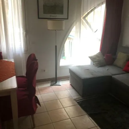 Apartment Monaco Border *